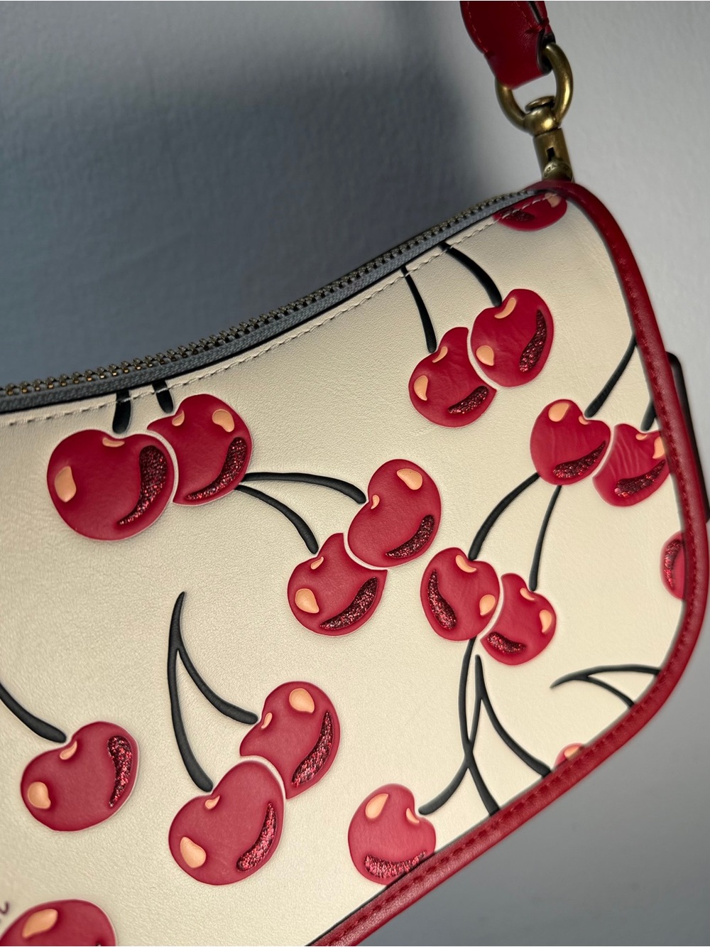 Coach Cherry Print Leather swinger Shoulder Bag in White and Red - Picture 3 of 5